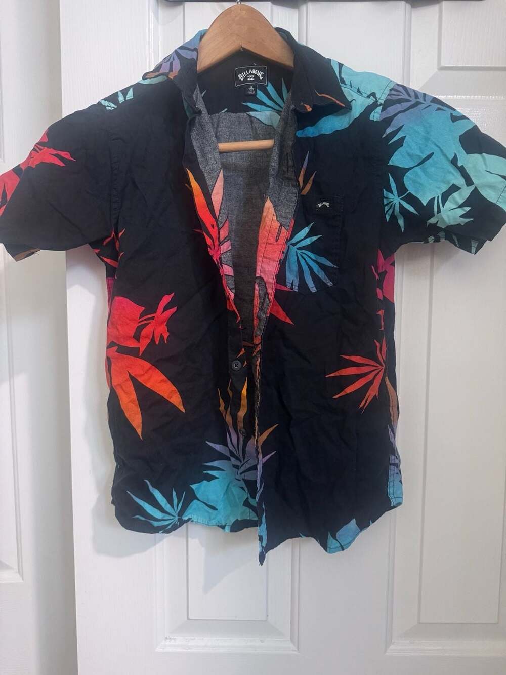 Billabong Sundays Floral Boys Short Sleeve Button Down Hawaiian Shirt Black